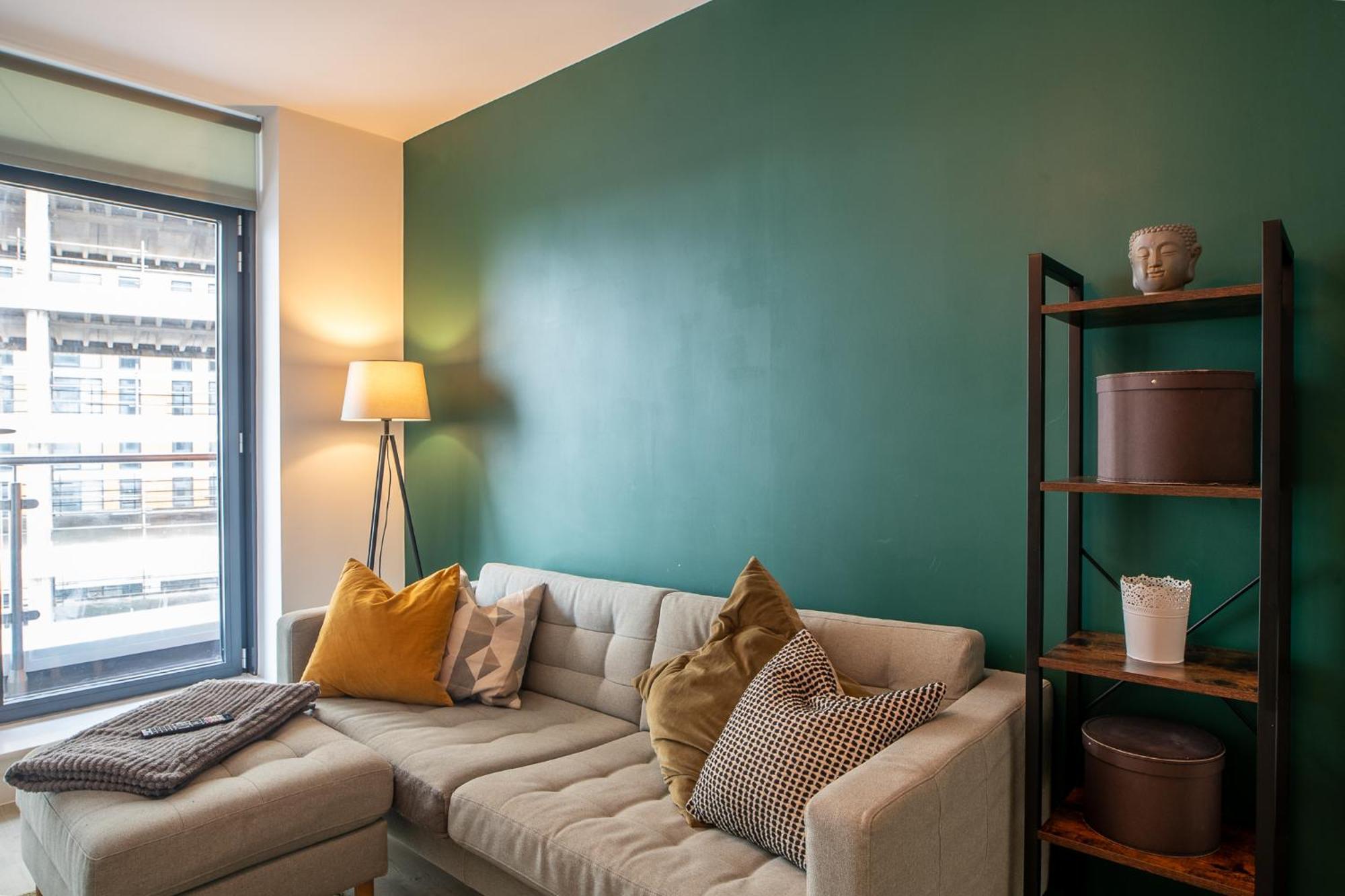 Modern And Spacious Apartment In Salford Quays Manchester Esterno foto
